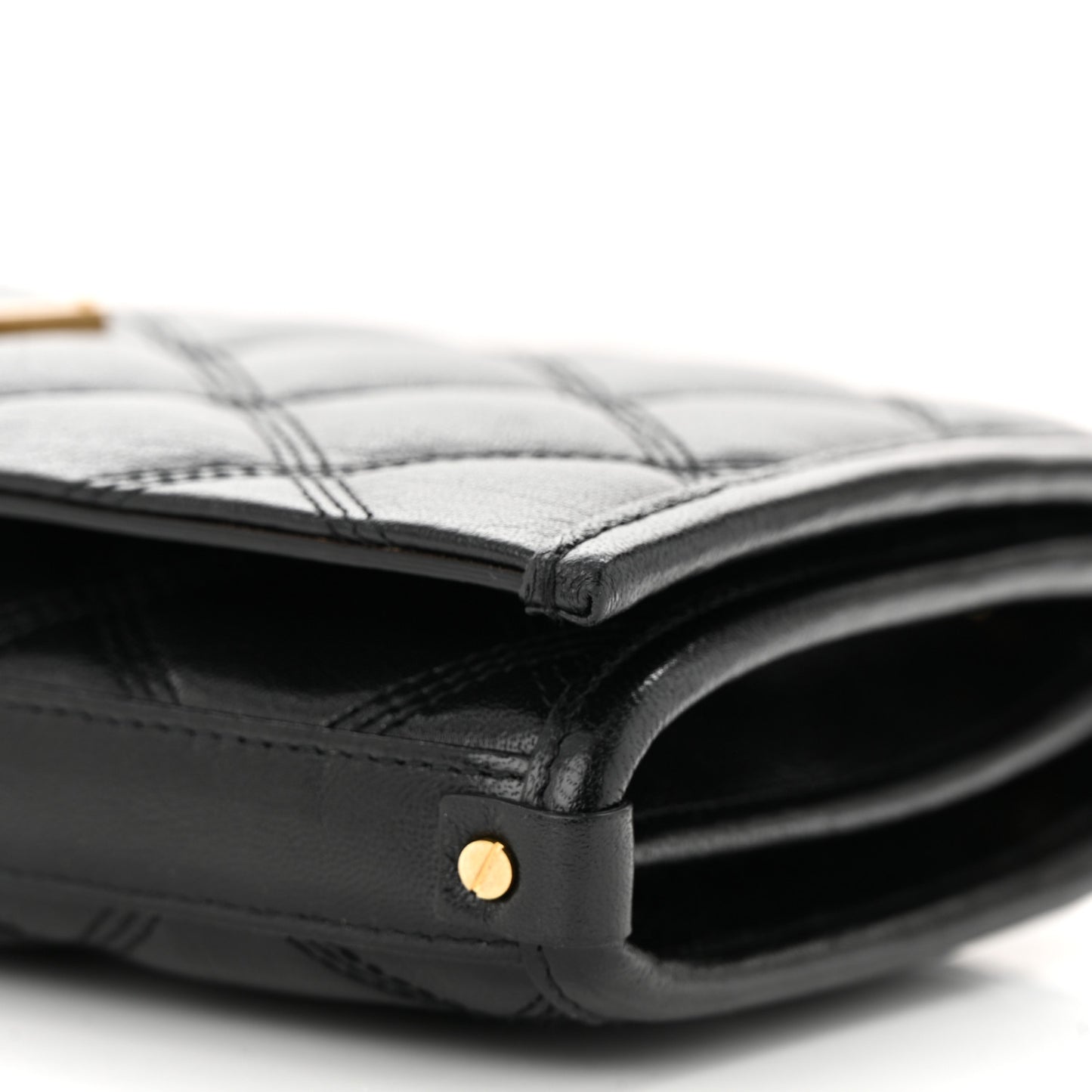 Lambskin Diamond Quilted Becky Chain Wallet Black