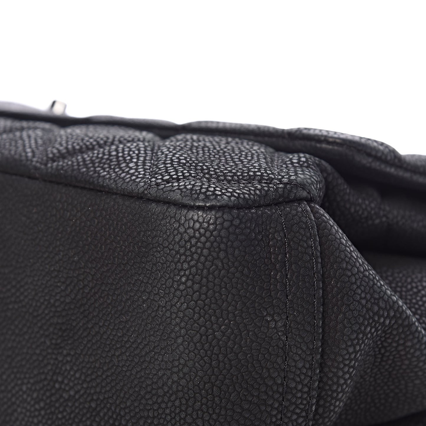 Iridescent Caviar Quilted Medium Lady Pearly Flap Black