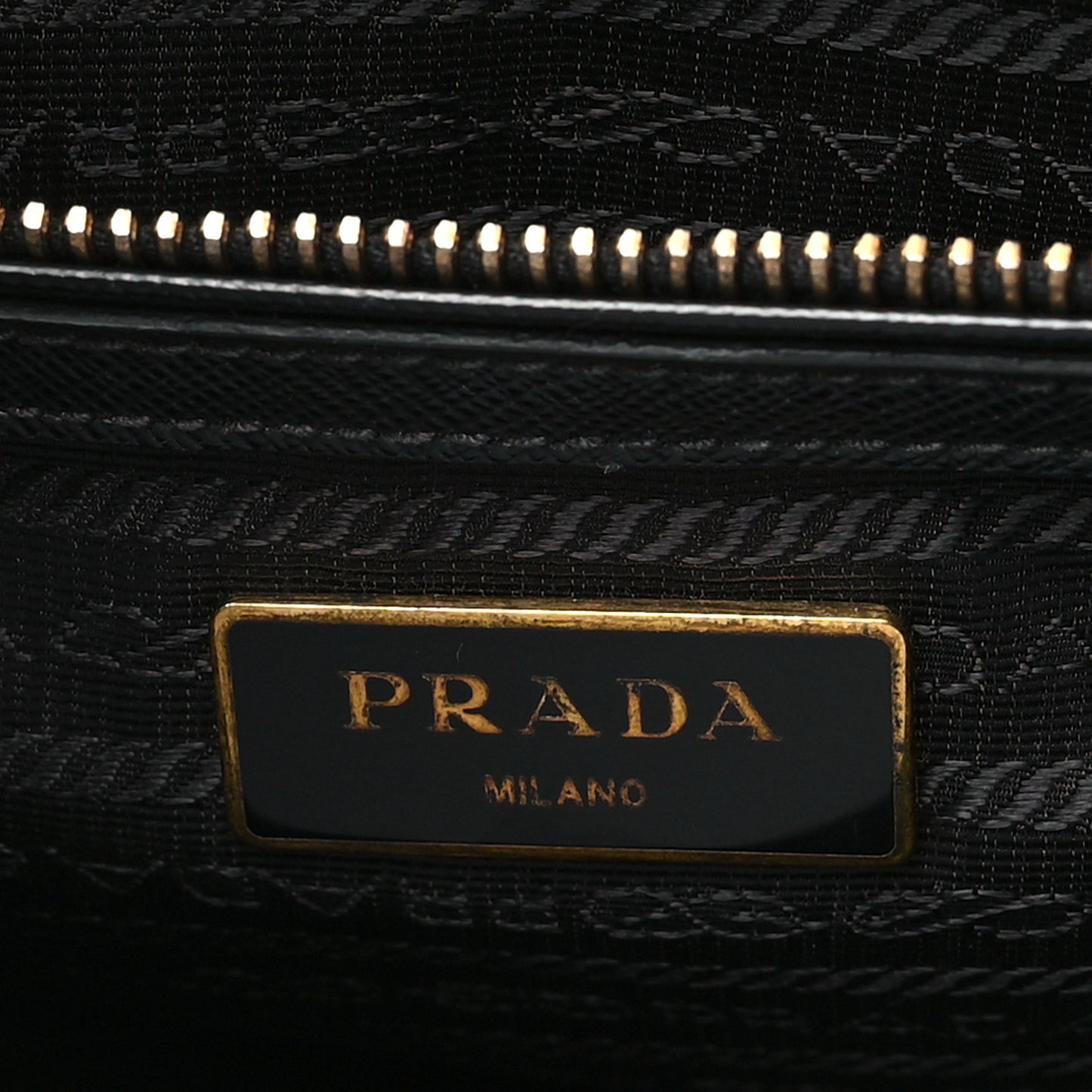 Saffiano Small Galleria Double Zip Tote Black