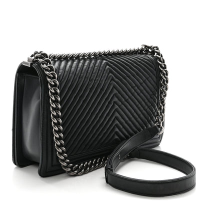 Chanel Wrinkled Lambskin Chevron Quilted New Medium Boy Flap Navy Blue 3 of 10