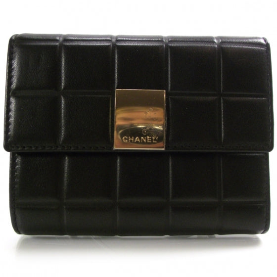Leather Chocolate Bar Quilted Tri-Fold Wallet Black