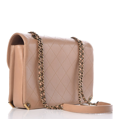 Chanel Shiny Lambskin Quilted Around The Corner Flap Beige 3 of 7