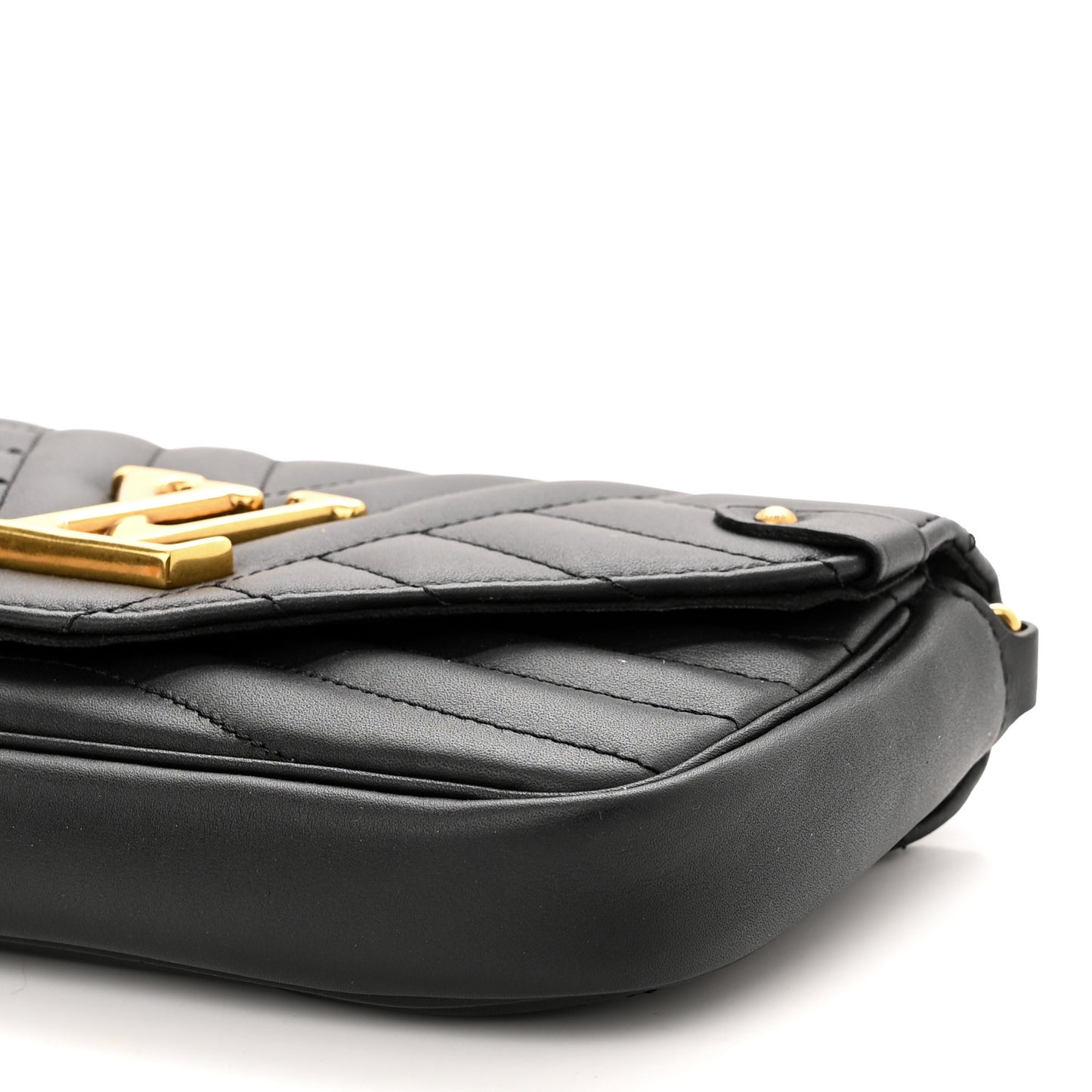 Calfskin New Wave Chain Pochette Black