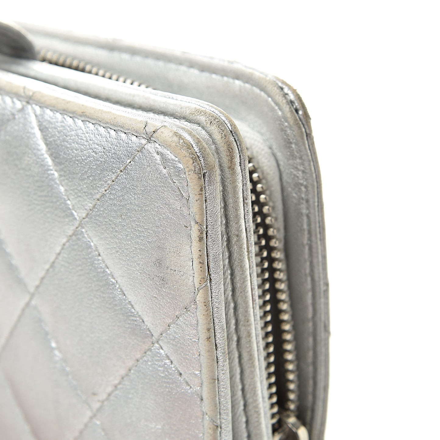 Metallic Lambskin Quilted Zipped Pocket Wallet Silver