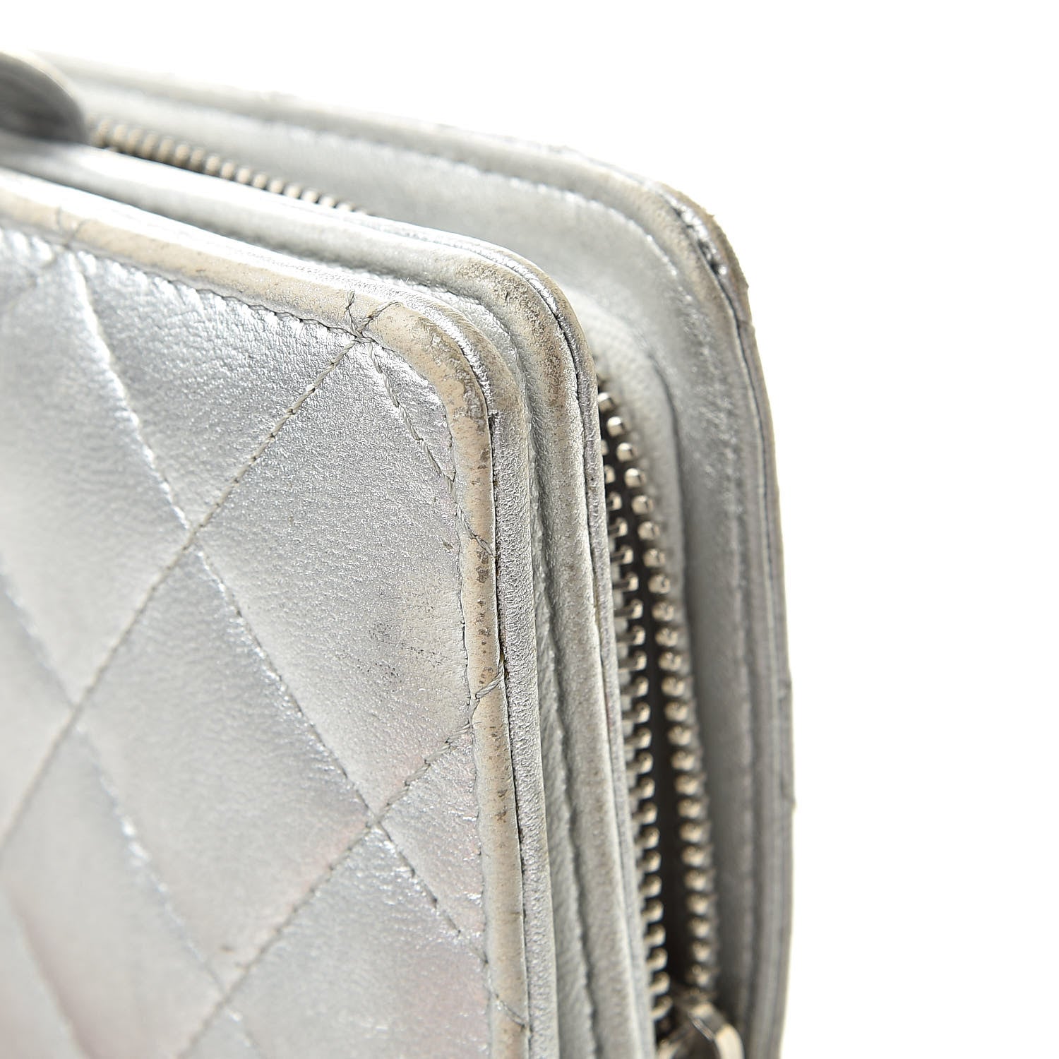 Chanel Metallic Lambskin Quilted Zipped Pocket Wallet Silver 16 of 21