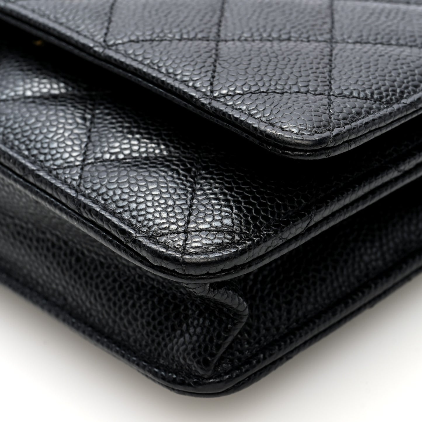 Caviar Quilted Wallet On Chain WOC Black