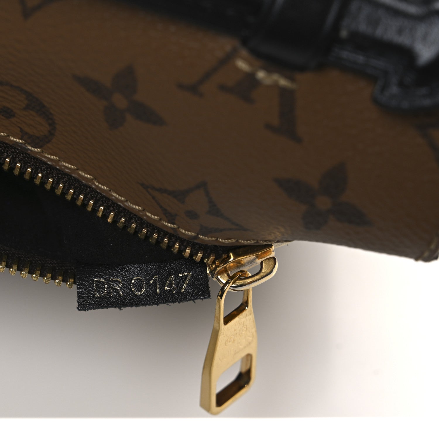 Louis Vuitton Reverse Monogram Pochette Metis 7 of 10