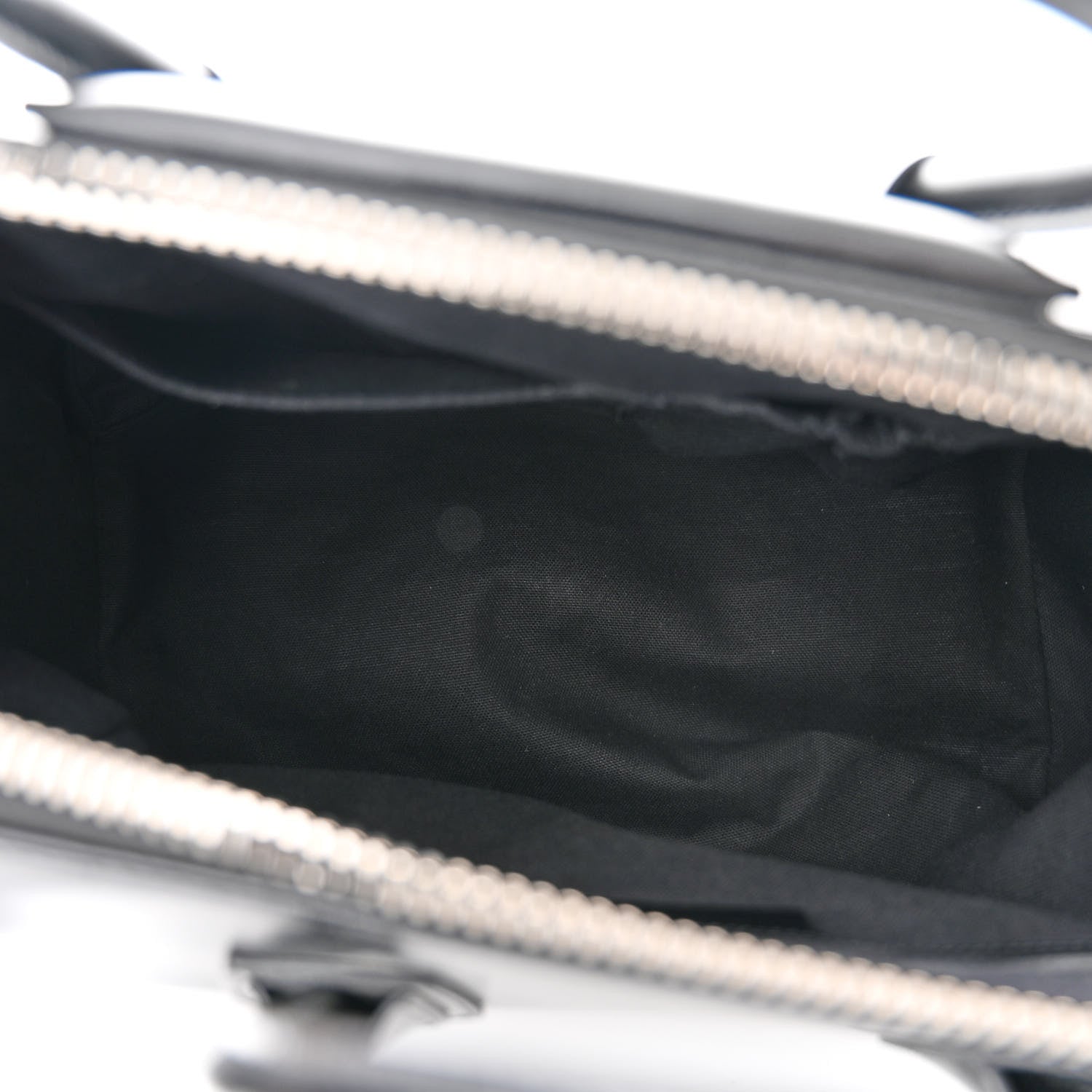 Givenchy Shiny Lord Calfskin Medium Antigona Black 5 of 10