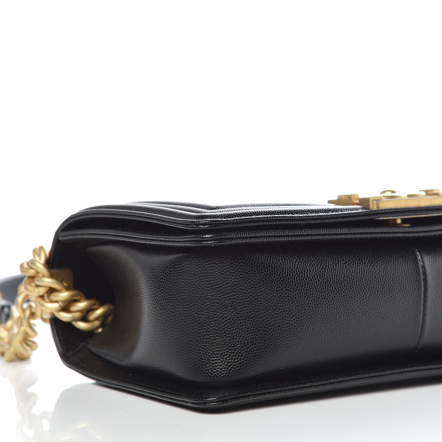 Caviar Quilted Medium Boy Flap Black