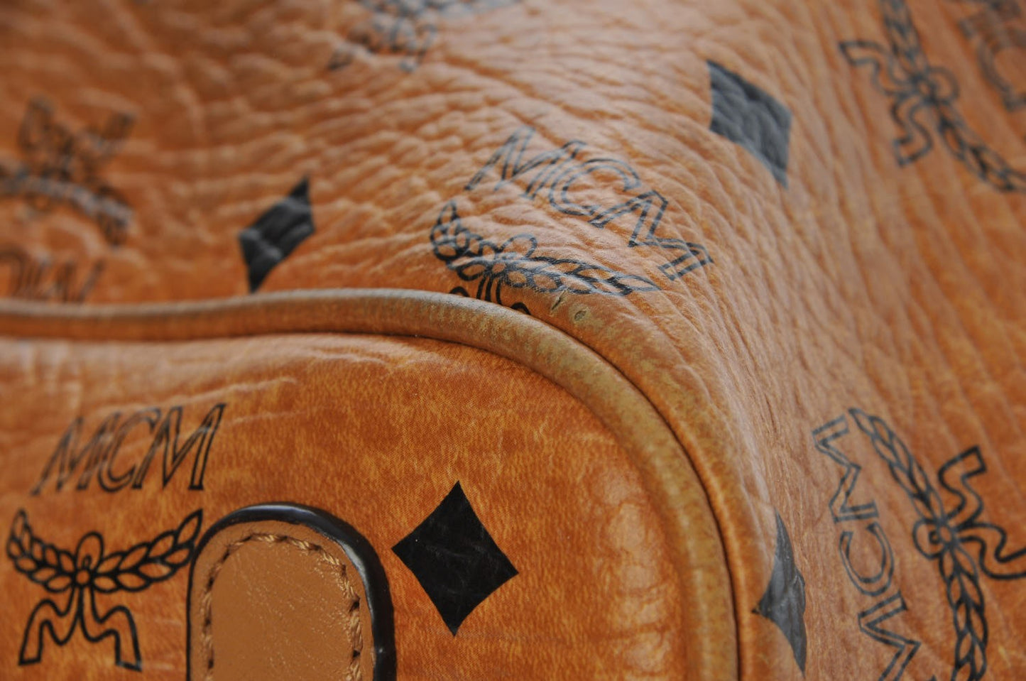 Visetos Medium Liz Reversible Shopper Tote Cognac