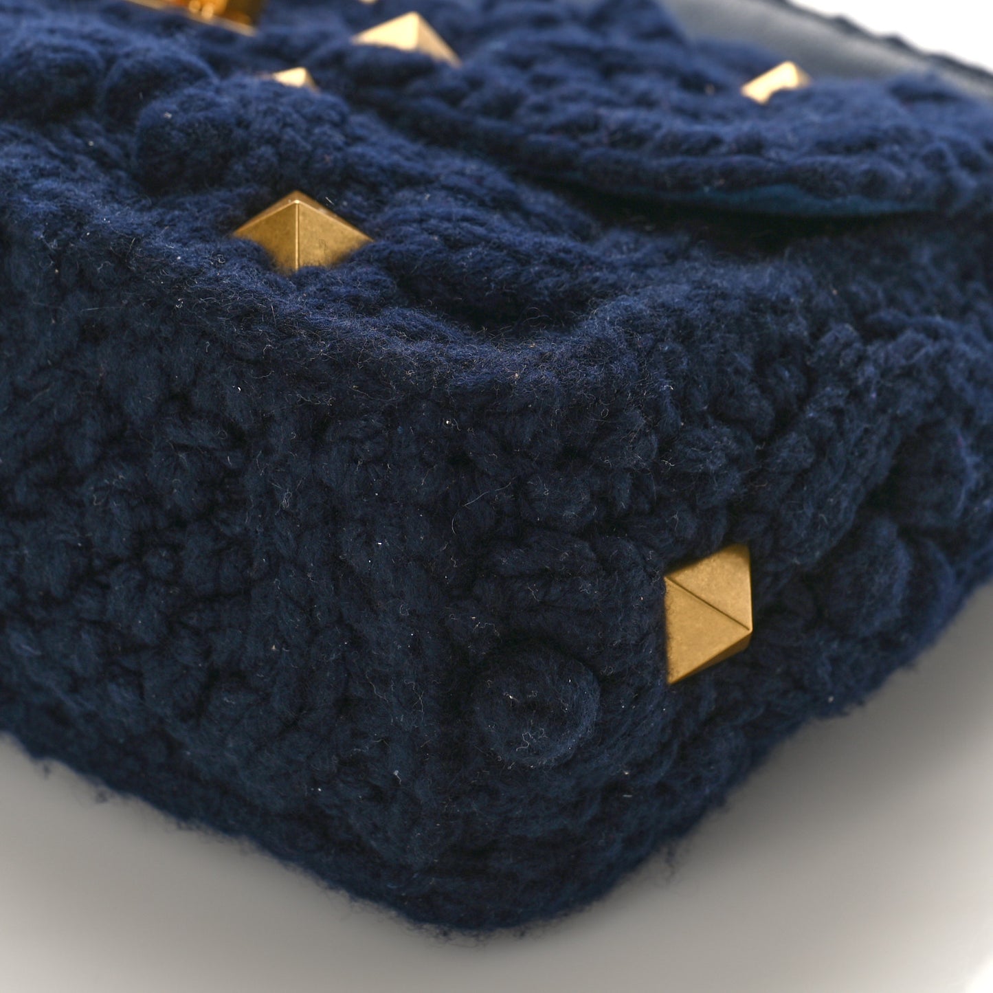 Cashmere Medium Roman Stud Shoulder Bag Marine