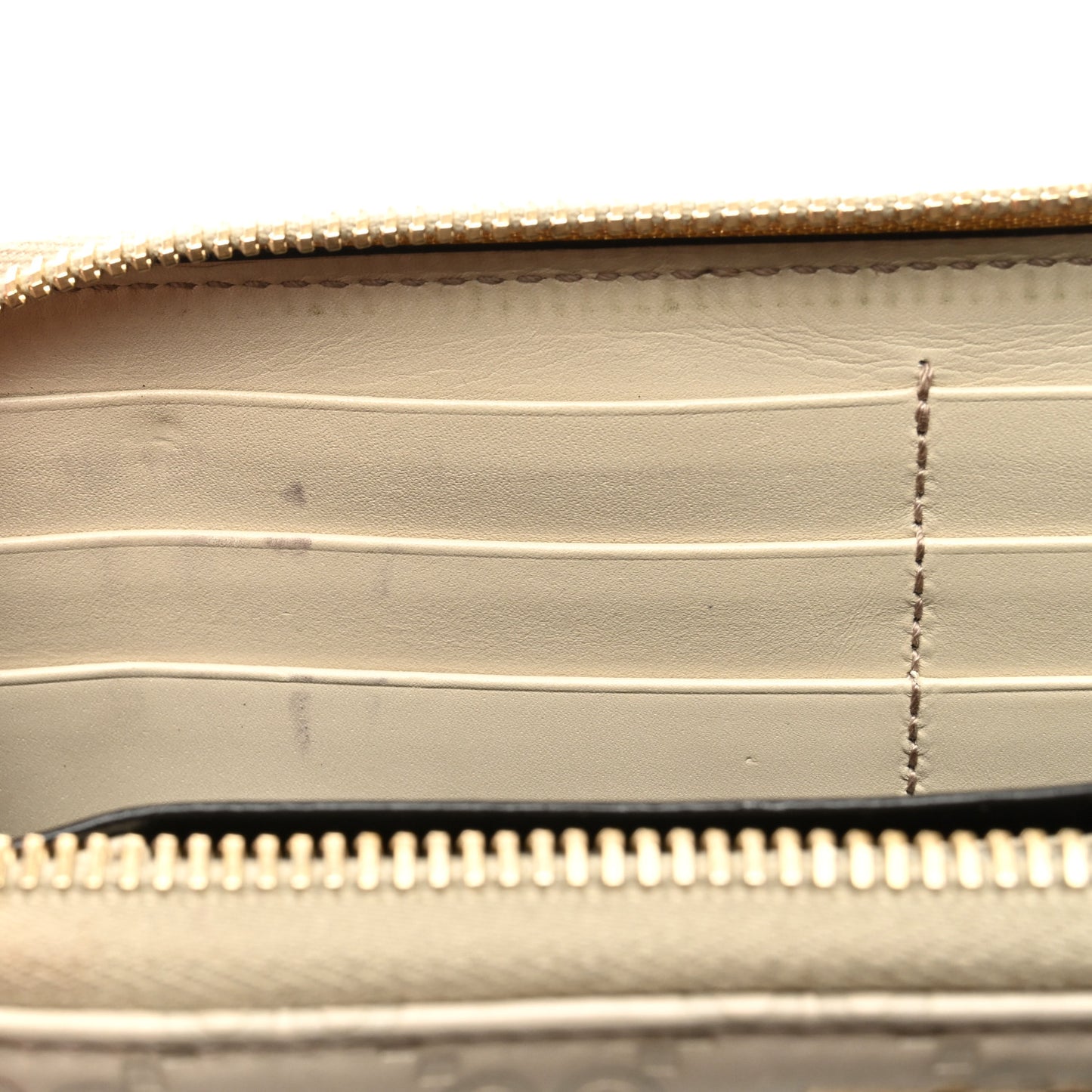 Guccissima Margaux Calfskin Metal Bar Zip Around Wallet White