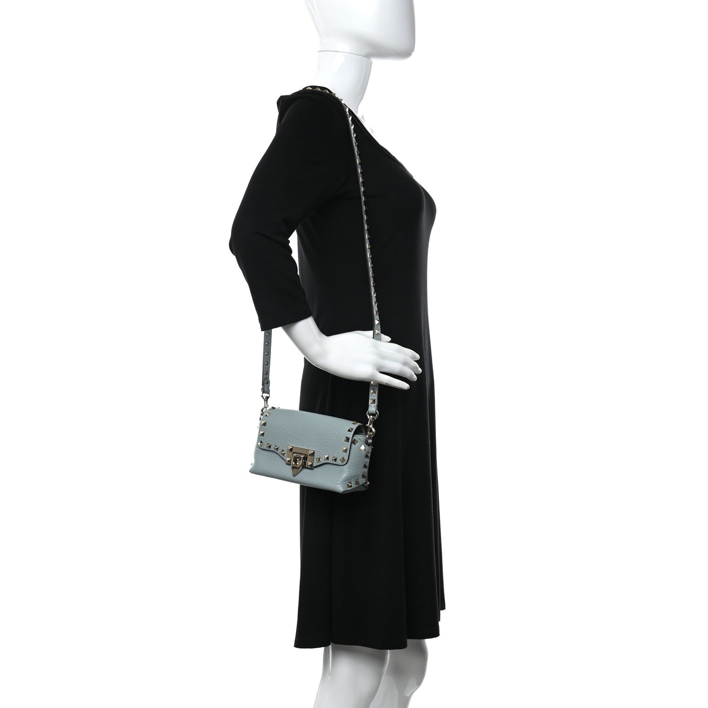 Pebbled Calfskin Rockstud Flip Lock Wallet On Chain Niagara