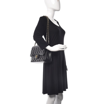 Chanel Caviar Quilted Jumbo Double Flap Black 2 of 9