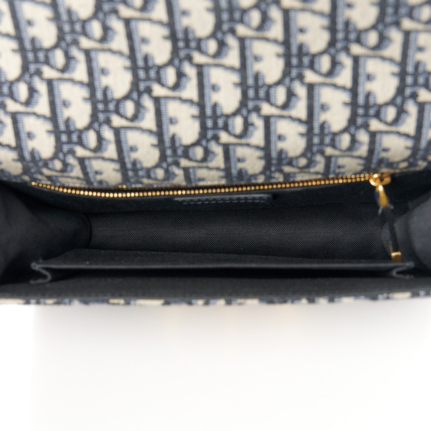 Oblique 30 Montaigne Flap Bag Blue