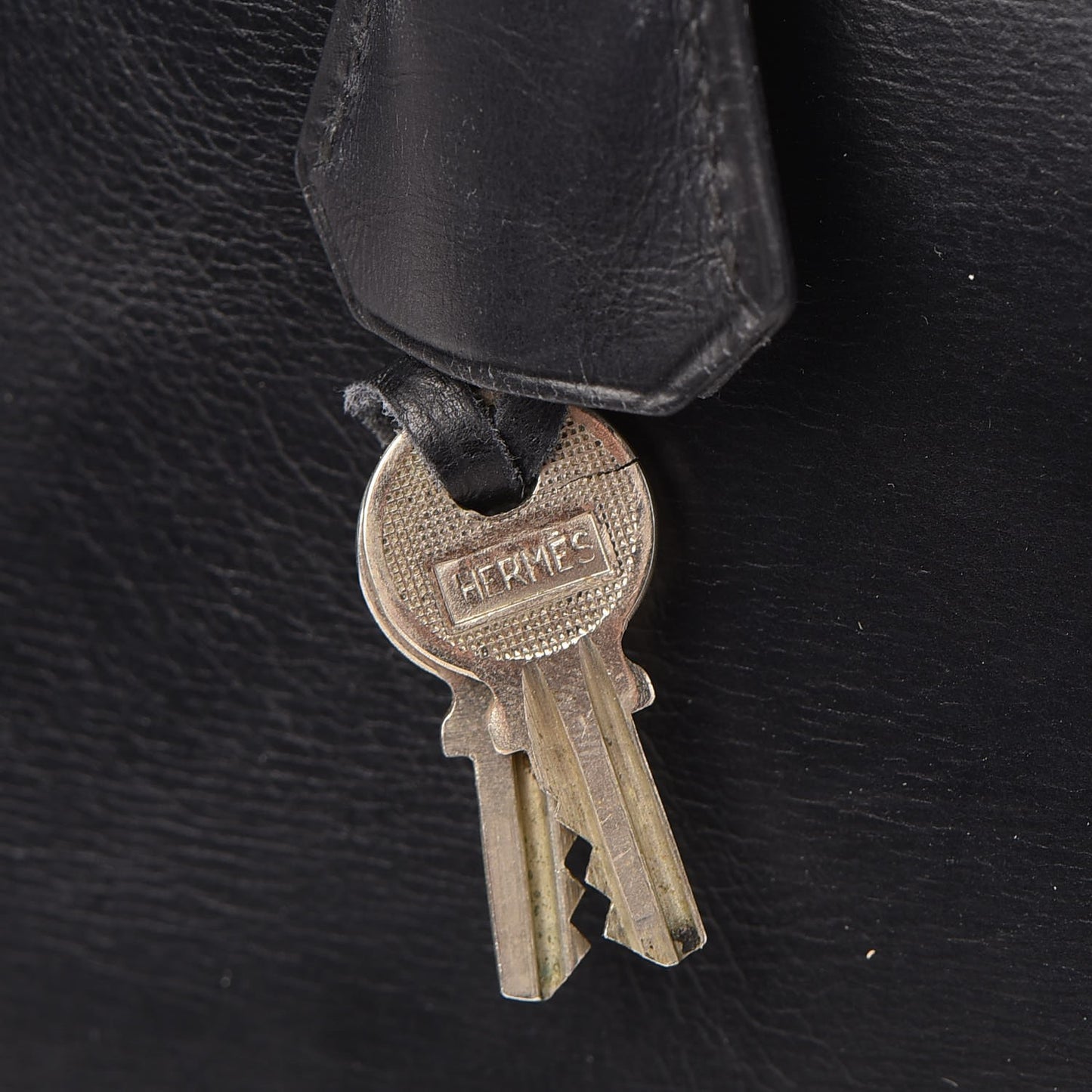 Box Kelly Retourne 32 Black