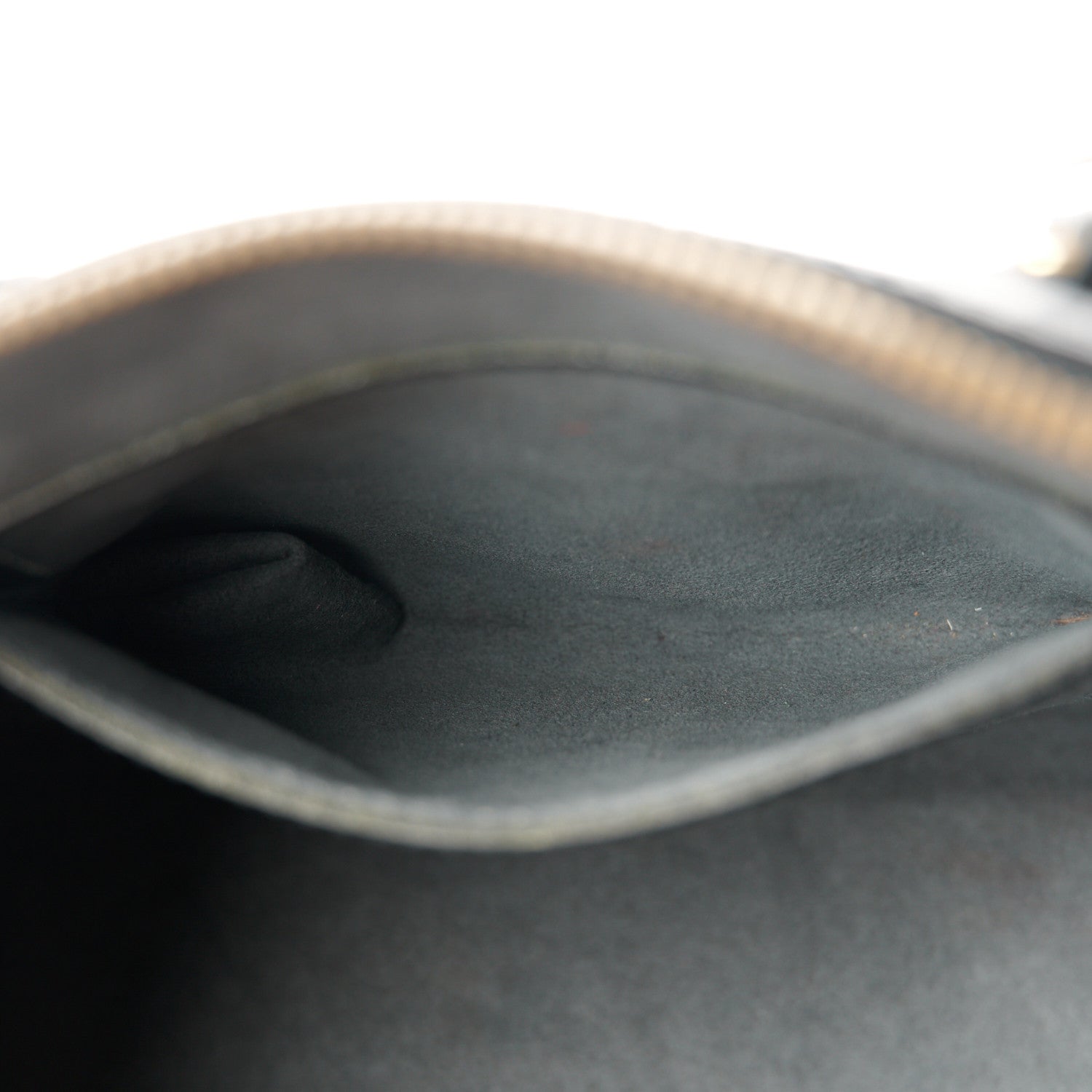 Louis Vuitton Epi Alma PM Black 6 of 13