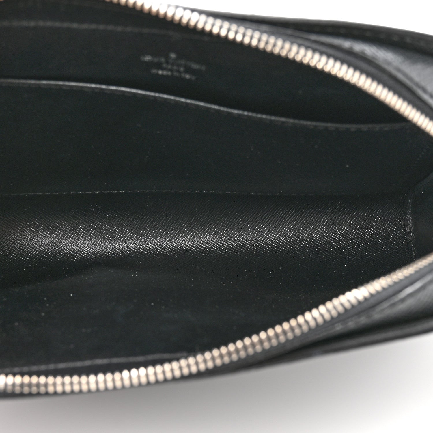 Louis Vuitton Taiga Baikal Pochette Ardoise 5 of 7