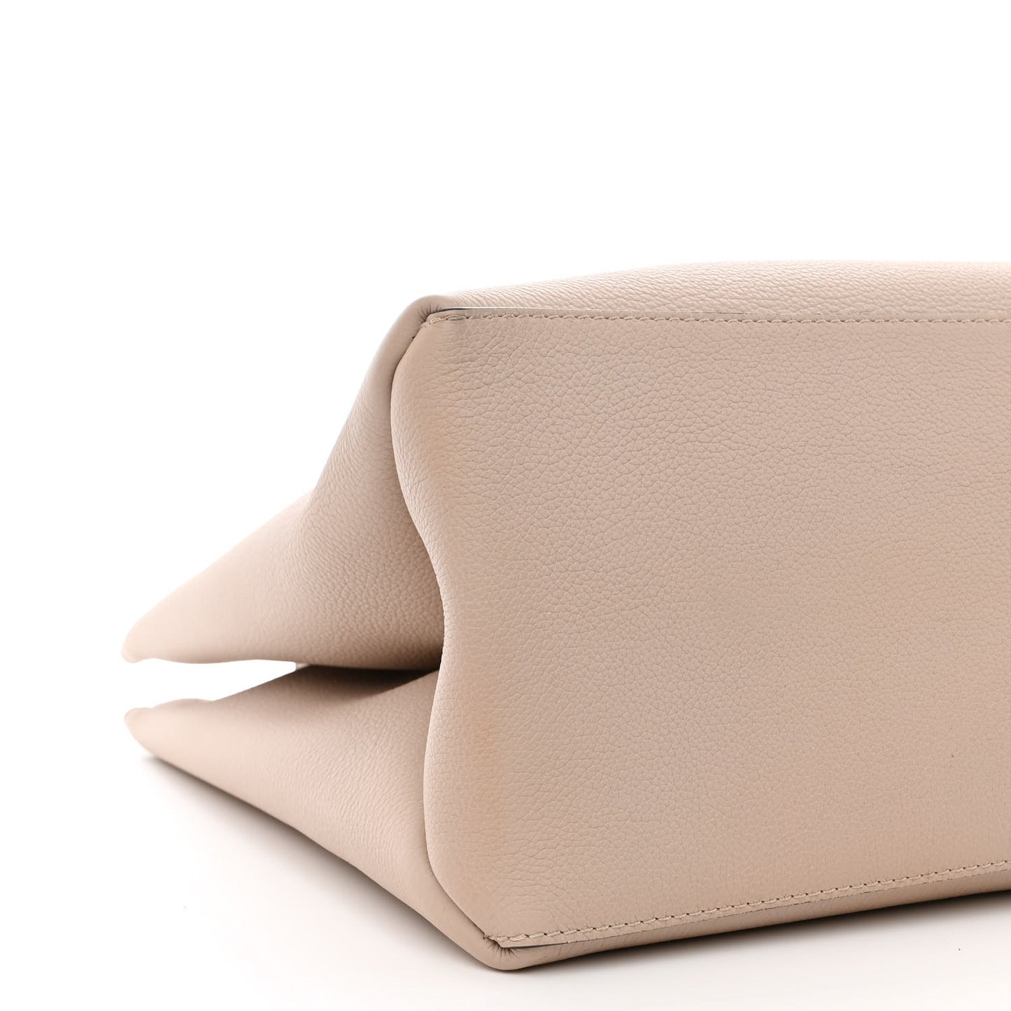 Grained Calfskin Lockme Shopper Greige