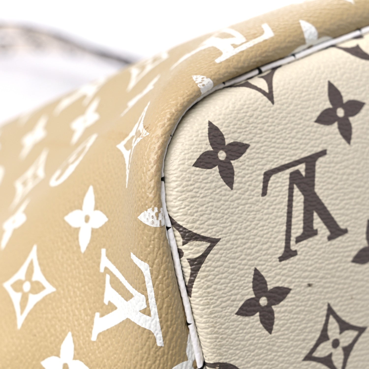 Louis Vuitton Monogram Giant Neverfull MM Kaki 11 of 17