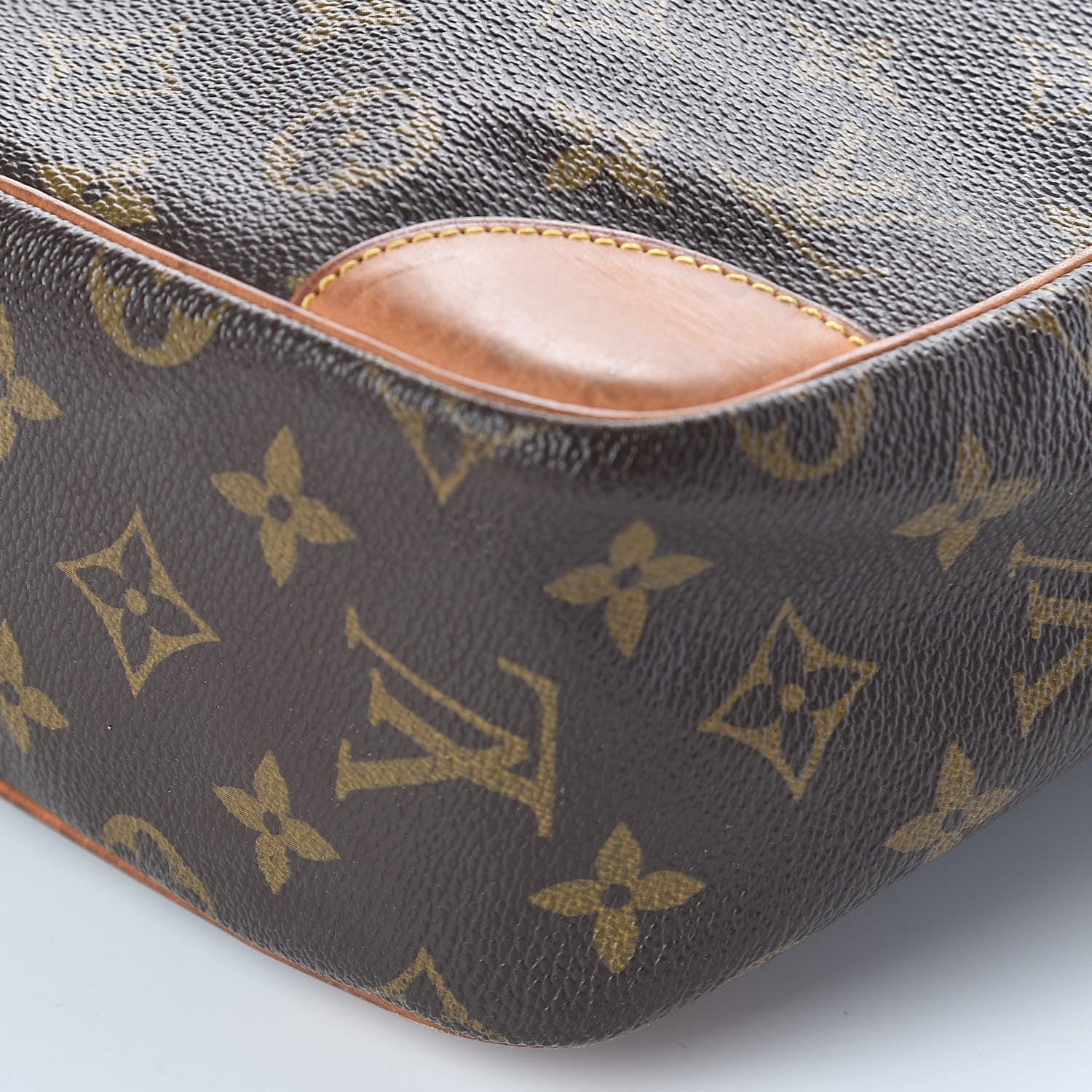 Louis Vuitton Monogram Danube 28 9 of 12