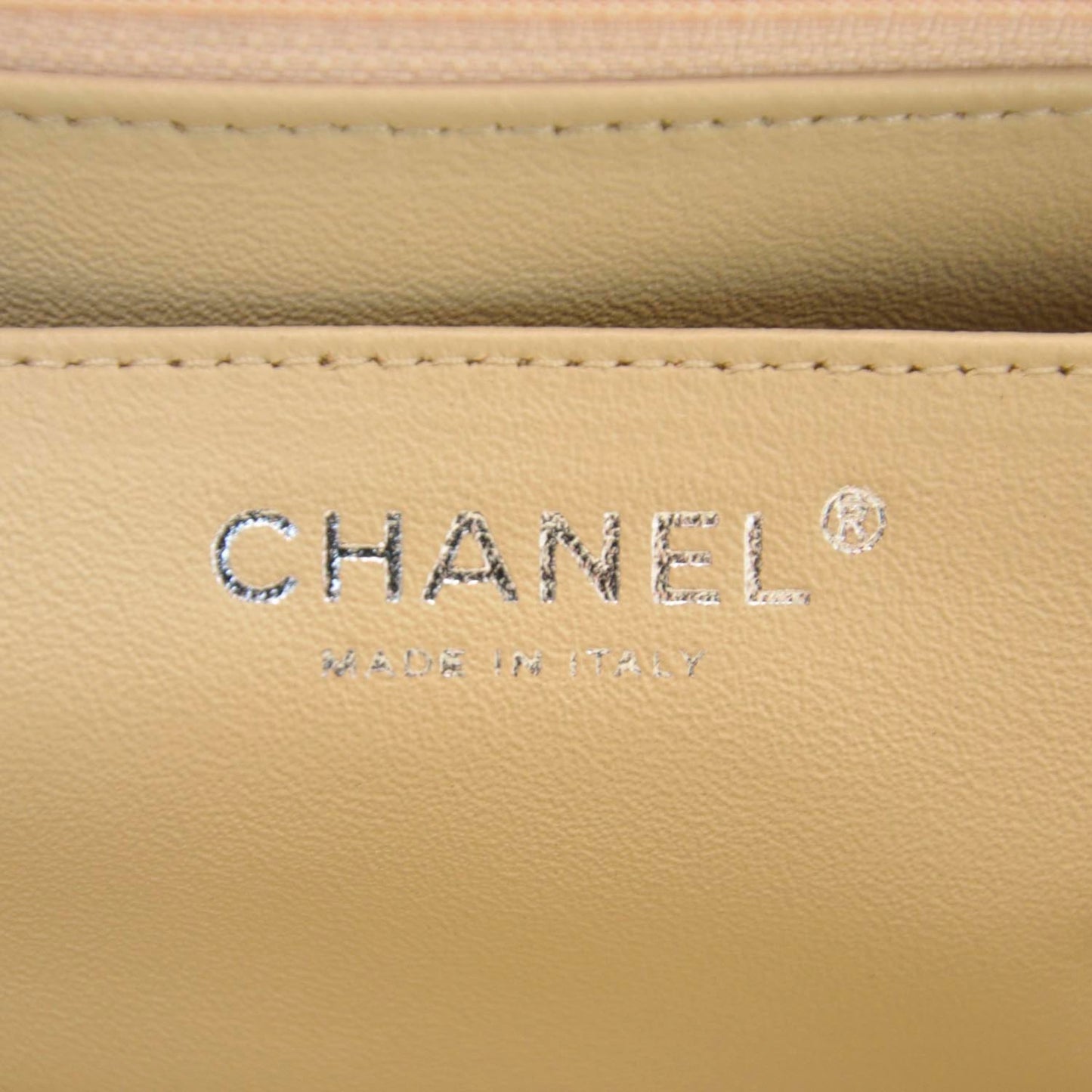 Caviar Jumbo Single Flap Beige Clair