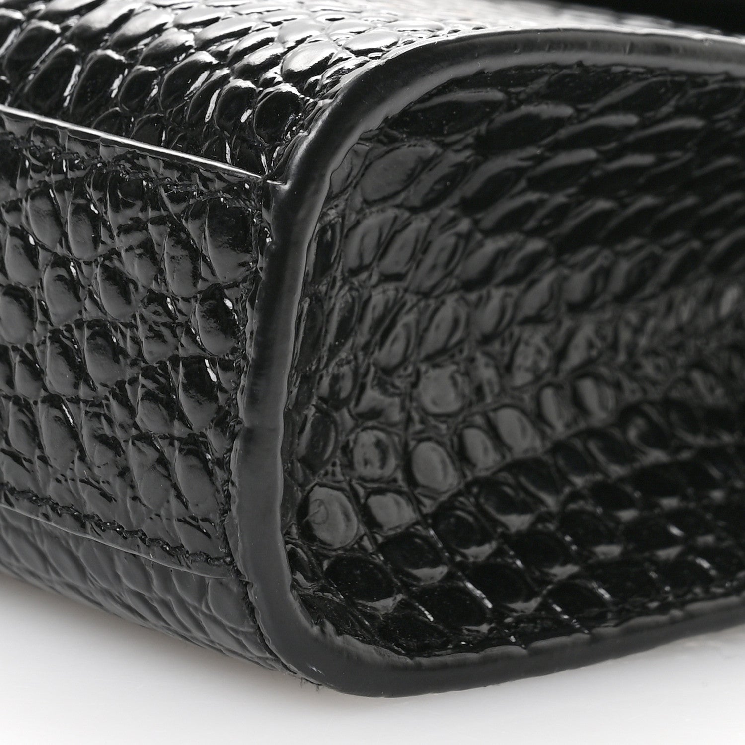Saint Laurent Shiny Calfskin Crocodile Embossed Small Manhattan Baguette Black 10 of 10