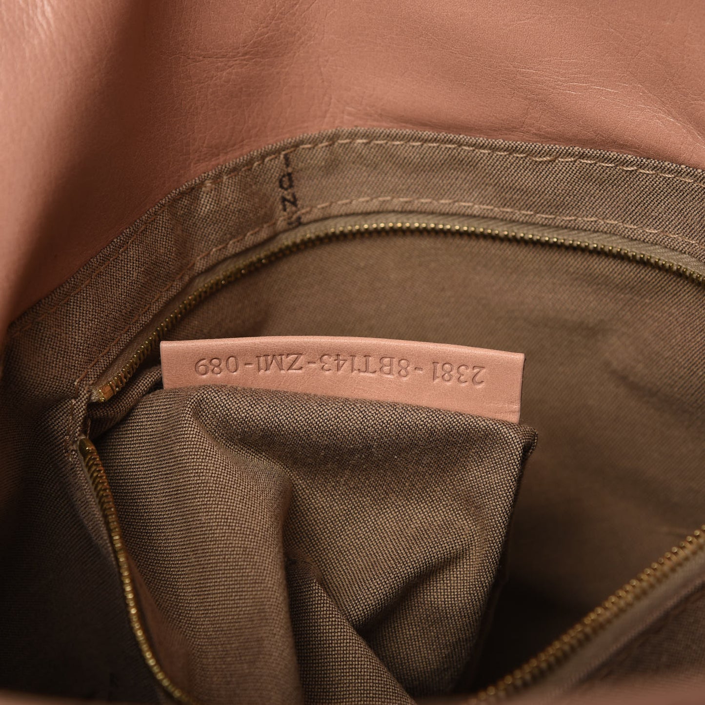 Vitello Acqua Maxi Baguette Shoulder Bag Lilla