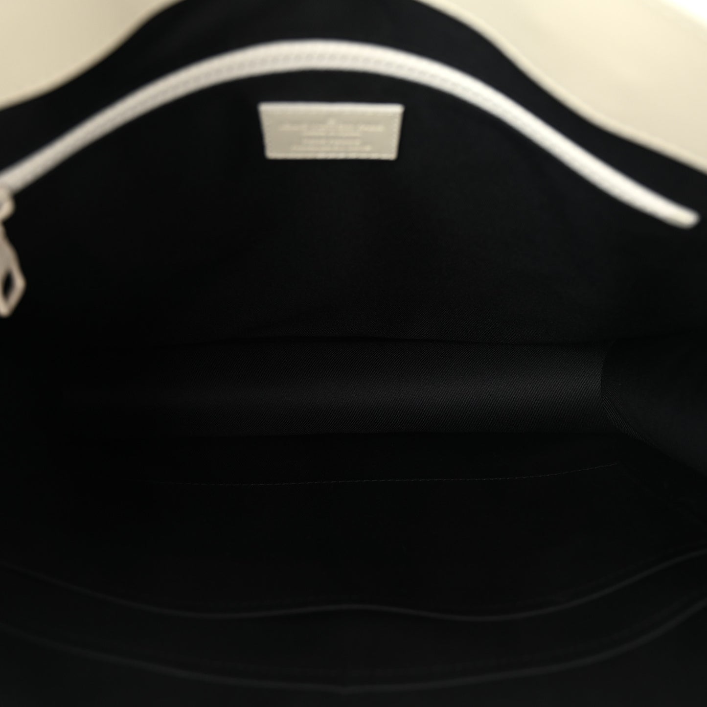 Taurillon Monogram Sac Plat Powder White