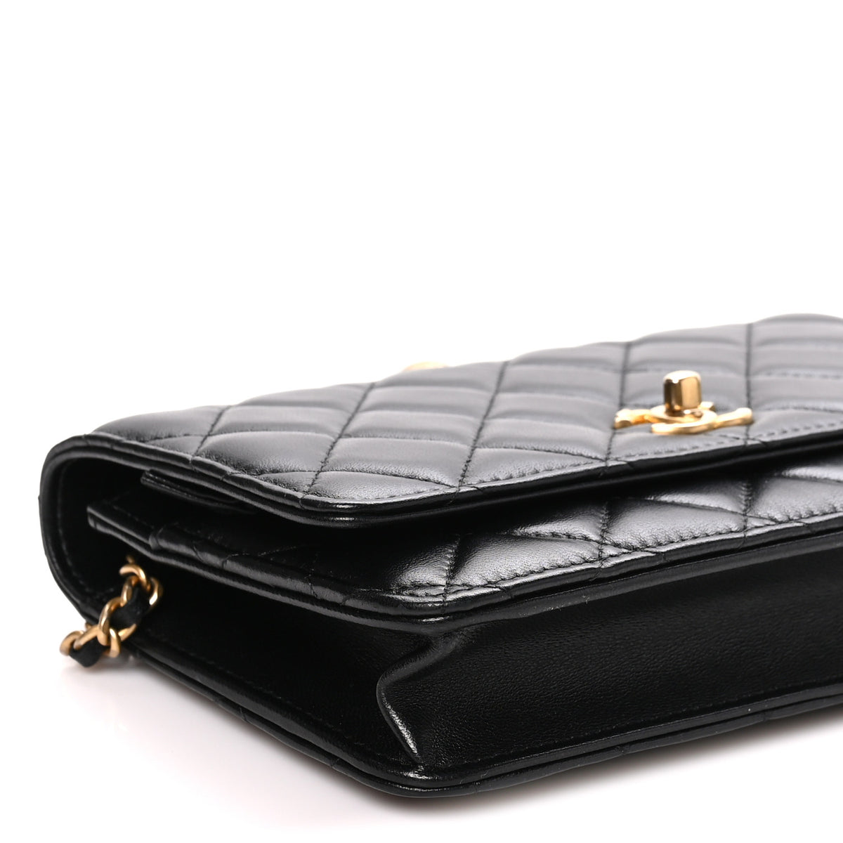 Lambskin Quilted CC Pearl Crush Wallet on Chain WOC Black
