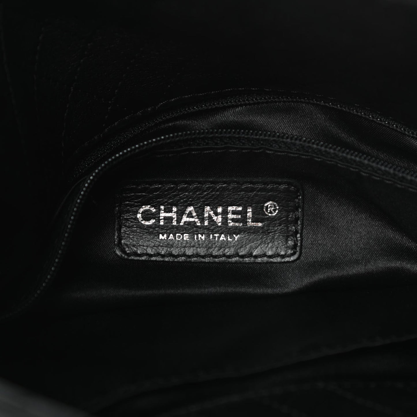 Lambskin Soft and Chain Small Hobo Black