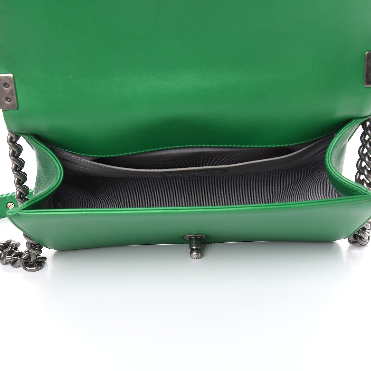 Metallic Calfskin Quilted Medium Boy Flap Green