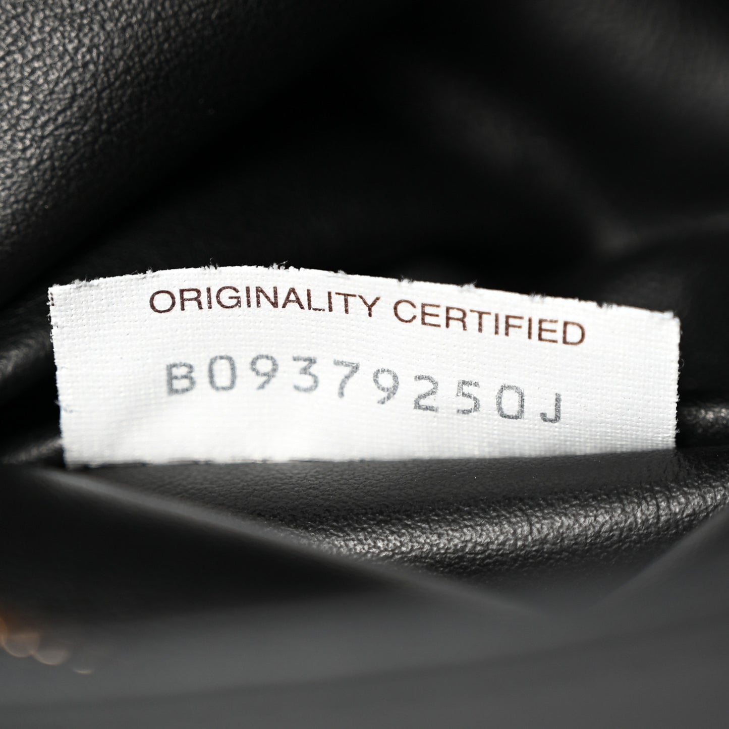 Calfskin Mini BV Twist Black