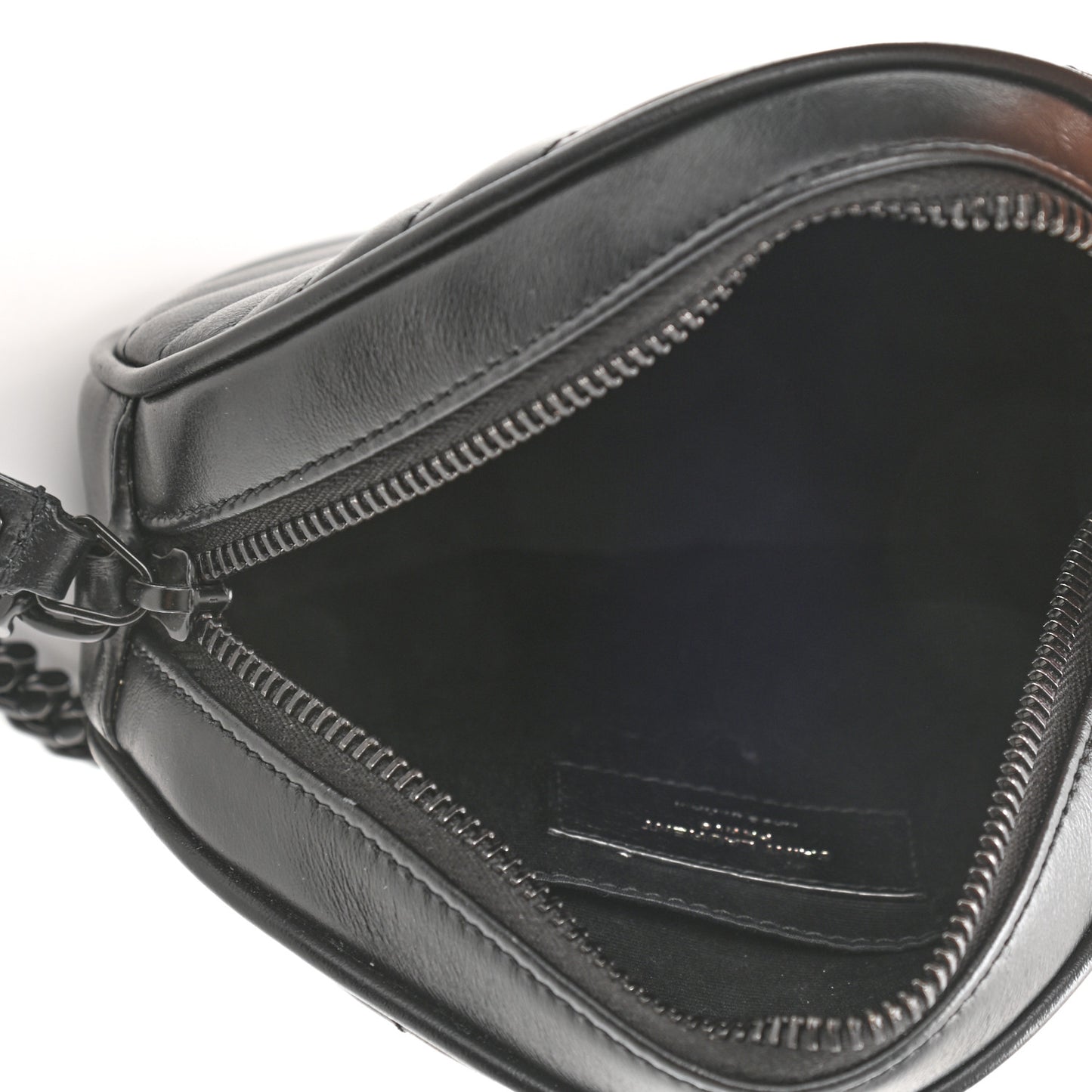 Calfskin Matelasse Chevron Round Vinyle Camera Bag Black