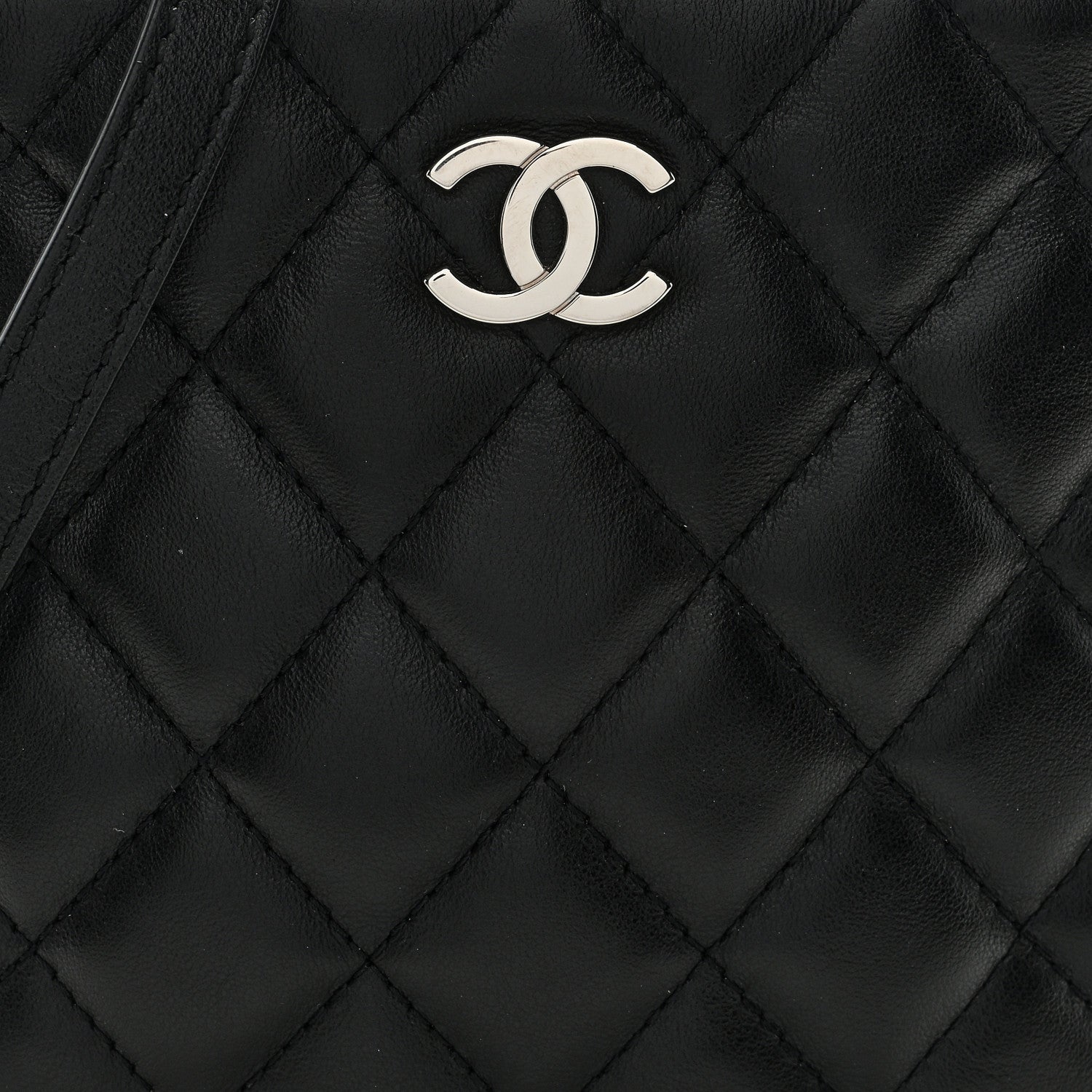 Chanel Lambskin Quilted Crossbody Bag Black 7 of 9