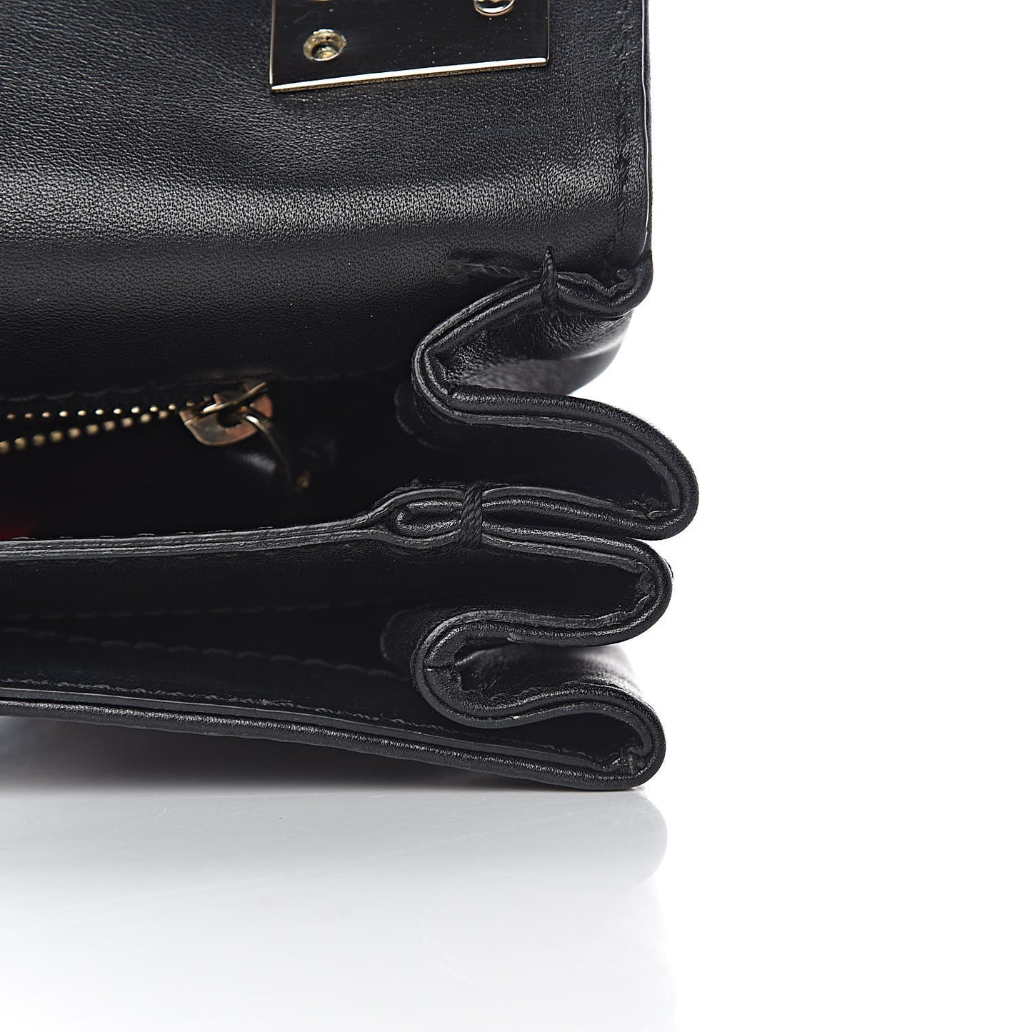 Vitello Flap Accordion Shoulder Flap Black