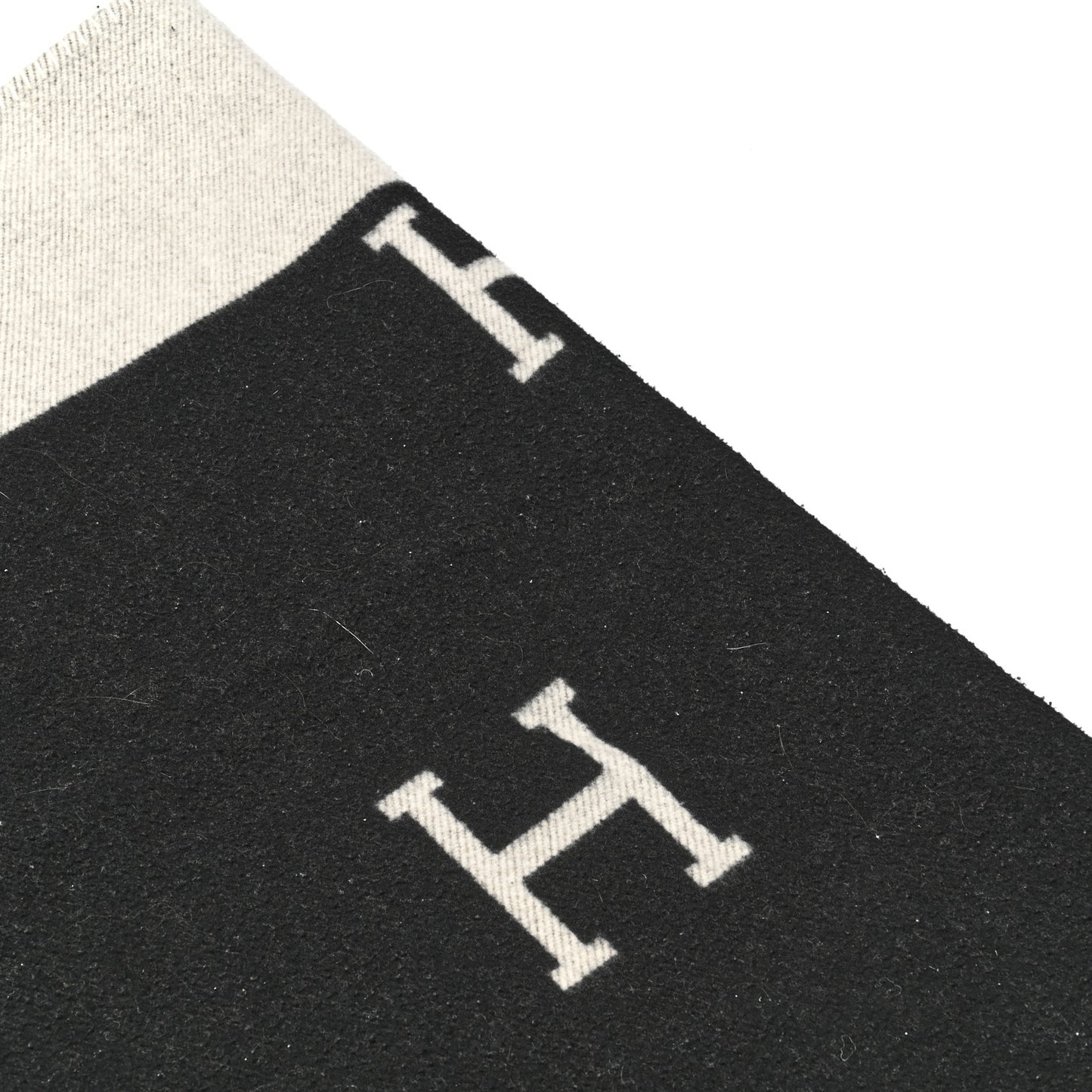 Wool Cashmere Signature Avalon Blanket Ecru Gris Fonce