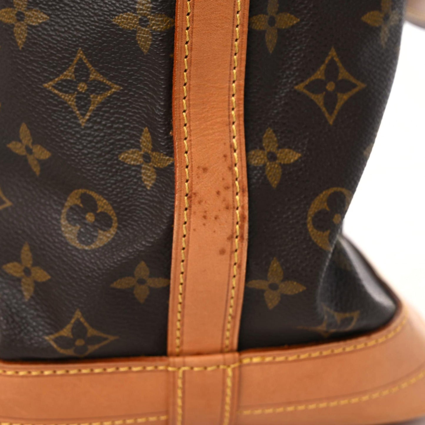 Monogram Noe