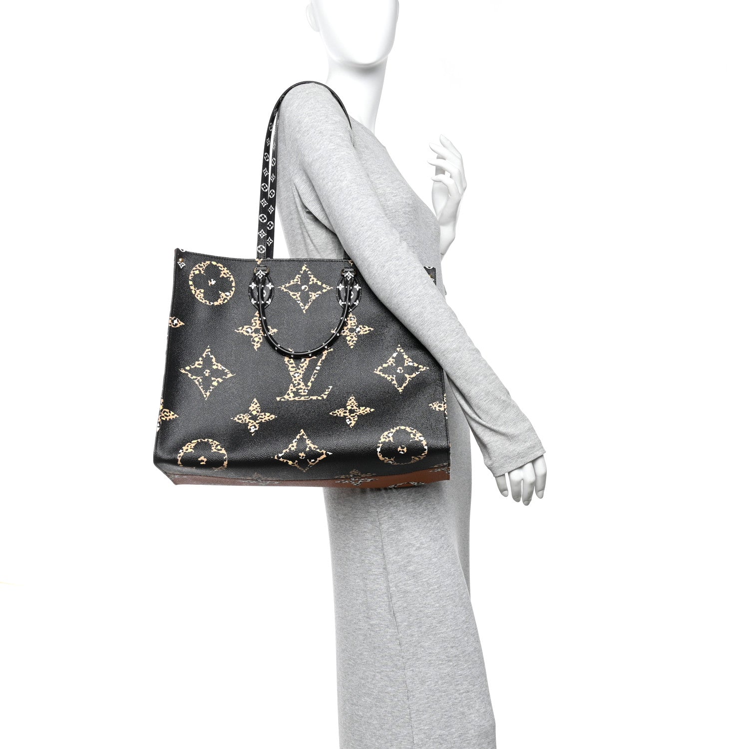 Louis Vuitton Monogram Giant Jungle Onthego GM Black 2 of 10