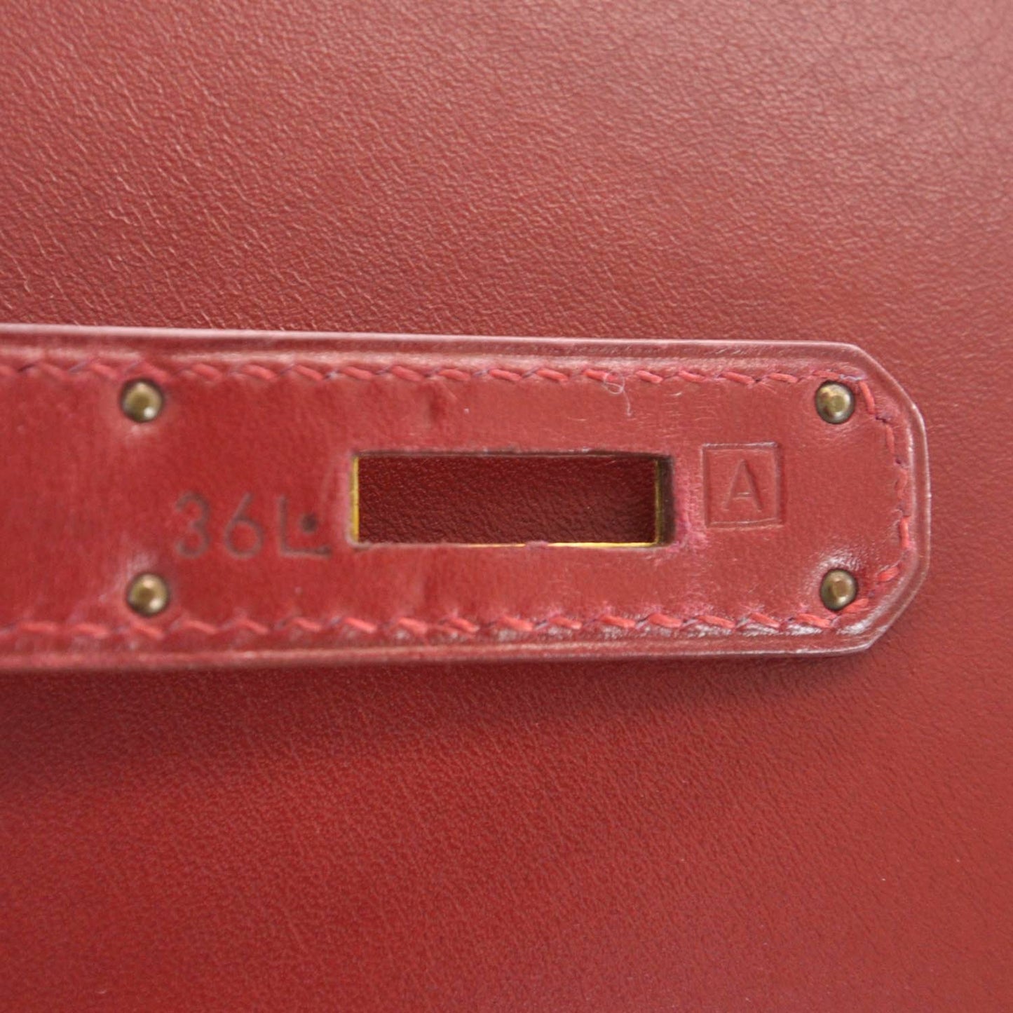 Box Kelly Sellier 32 Rouge
