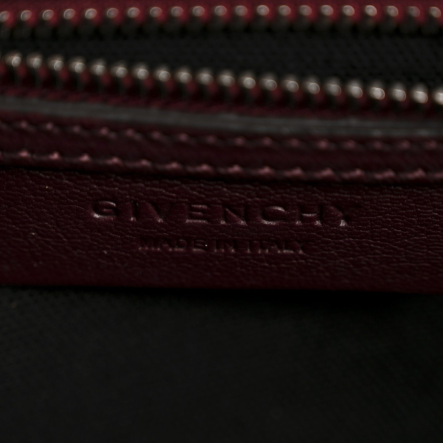 Sugar Goatskin Small Antigona Aubergine