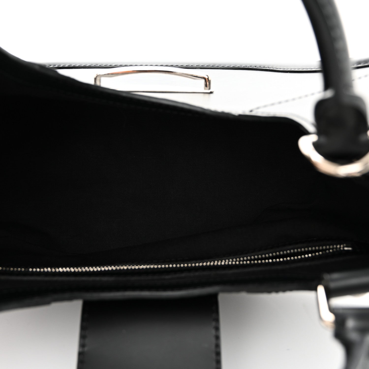 Louis Vuitton Epi Montaigne Sac Black 5 of 9