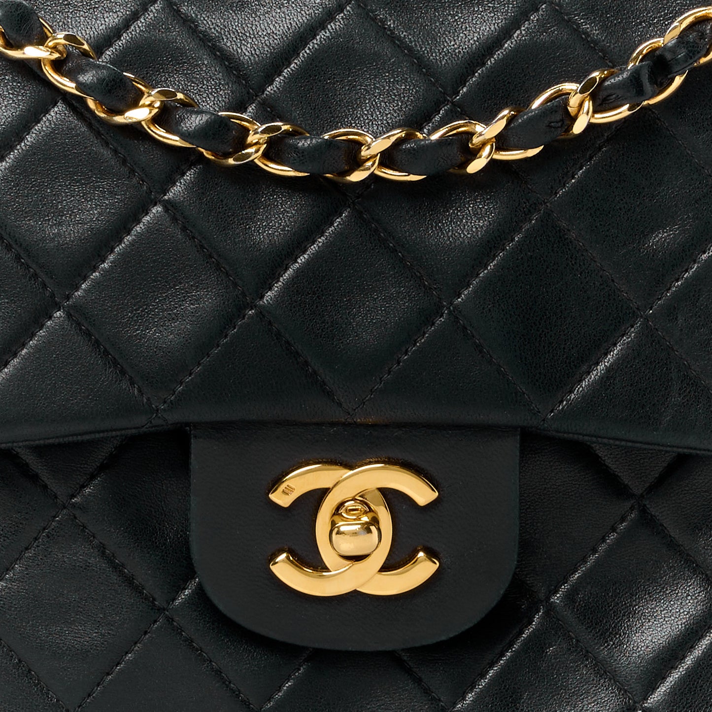 Lambskin Quilted Medium Double Flap Black