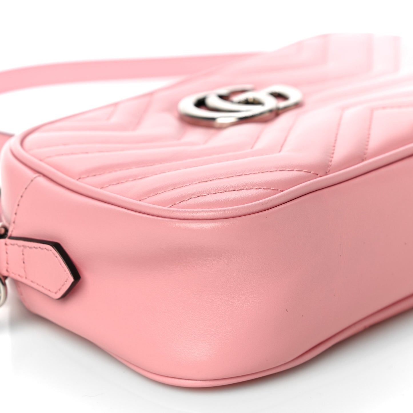 Calfskin Matelasse Small GG Marmont Chain Shoulder Bag Wild Rose