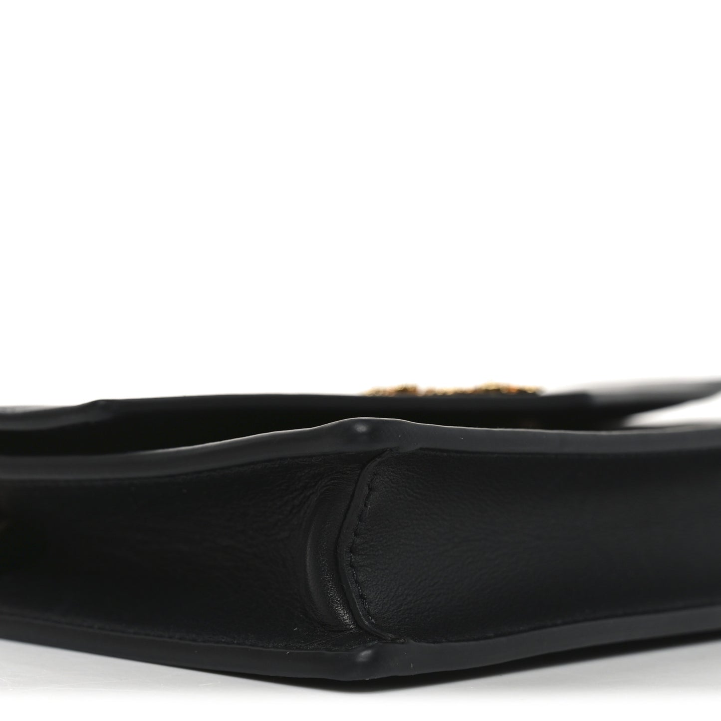 Vitello Virtus Wallet on Chain Black