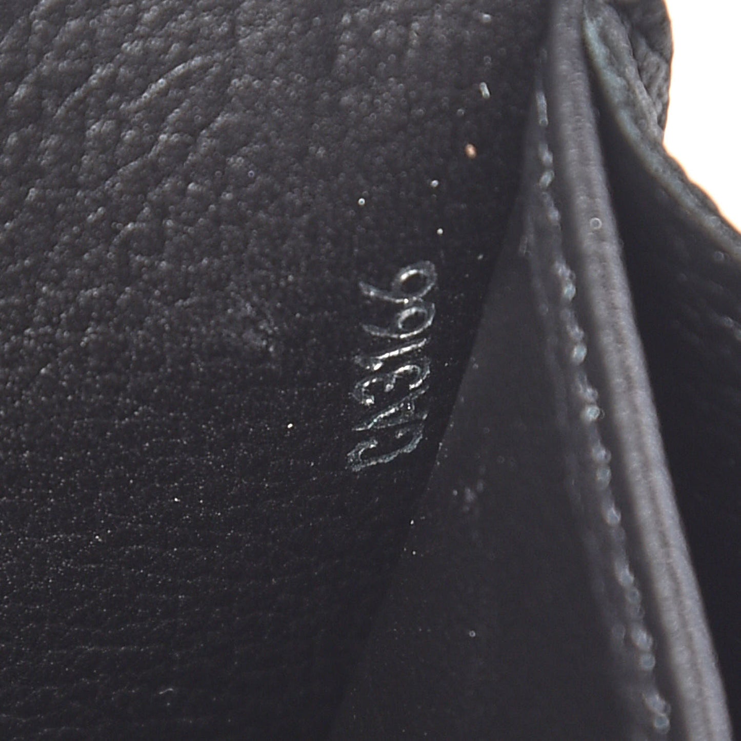 Calfskin Lockme II Wallet Black