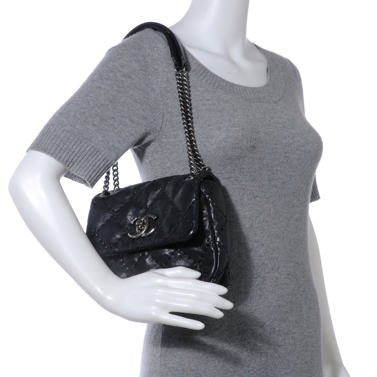 Calfskin Ultimate Stitch Flap Bag Black