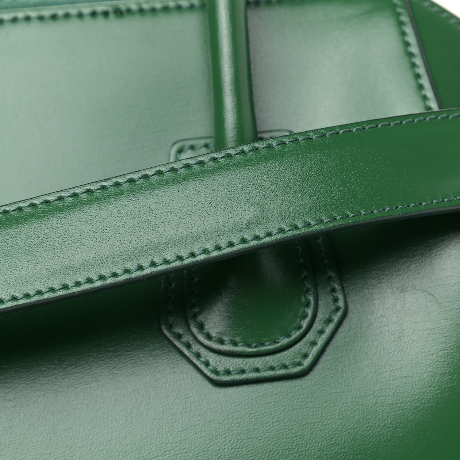 Givenchy Shiny Lord Calfskin Small Antigona Emerald 10 of 13