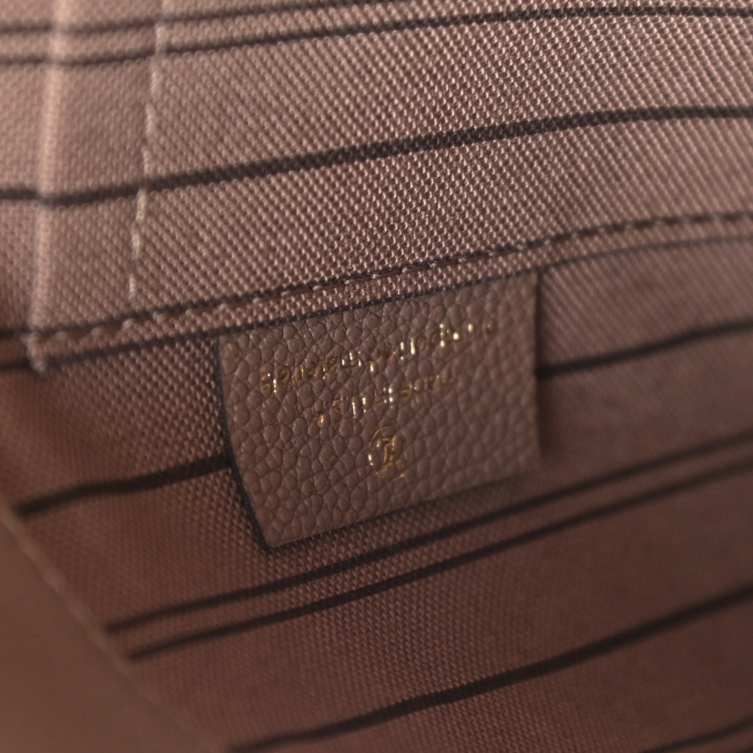 Louis Vuitton Empreinte Montaigne MM Mastic 8 of 11