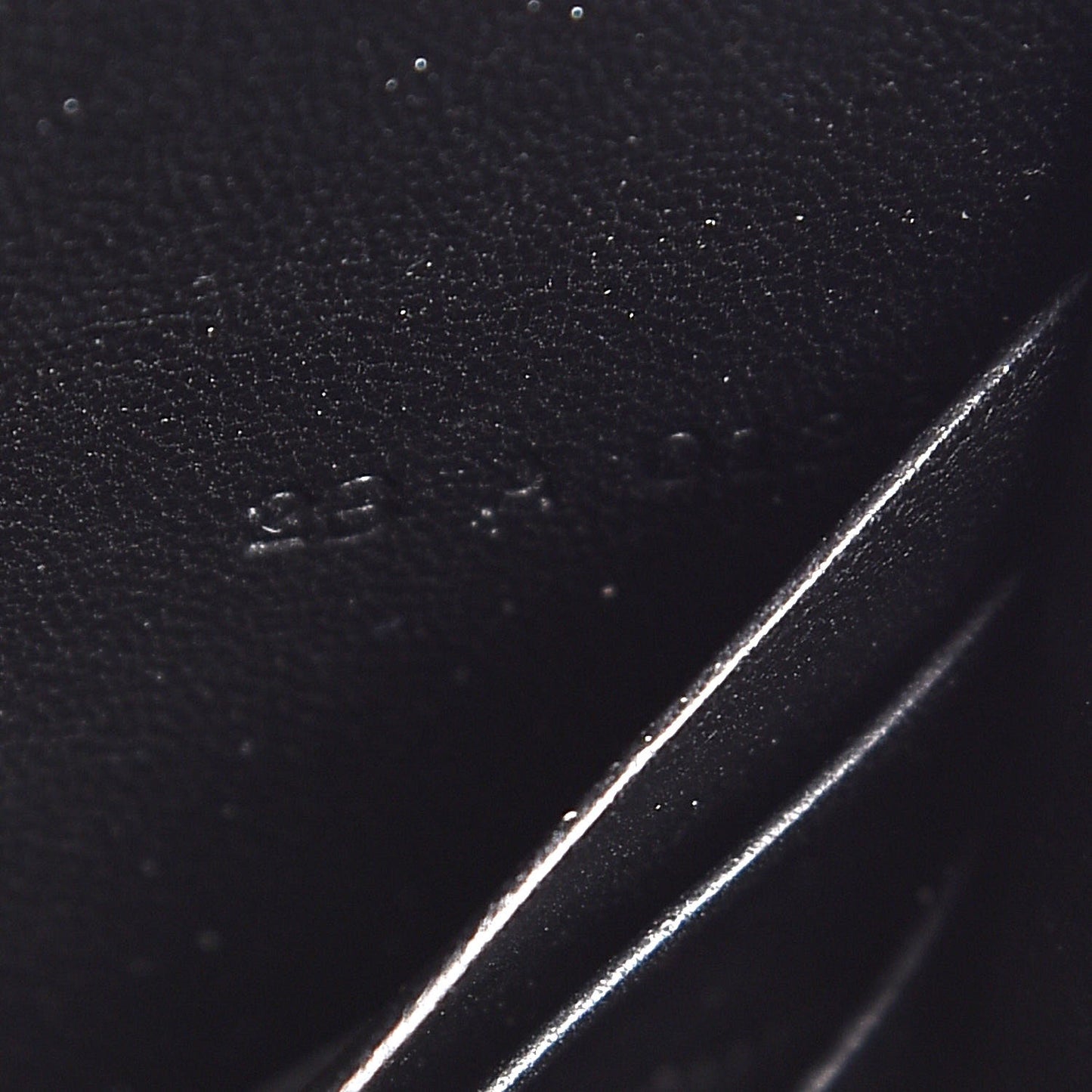 Sugar Goatskin Pandora Chain Wallet Black